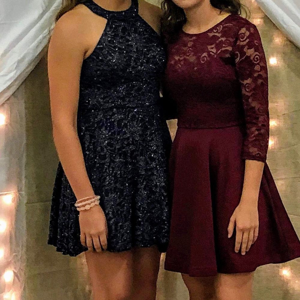 Burgundy 3/4 Lace Sleeve Short Homecoming Dress